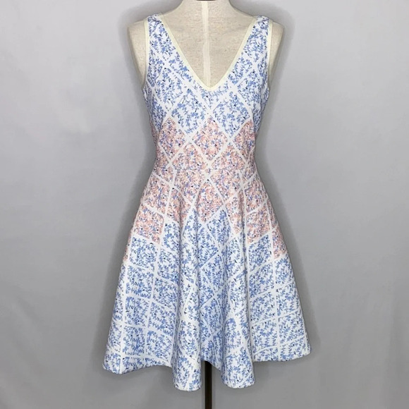 Erin by Erin Fetherston Gwenore Neoprene Dress - 4 - Picture 3 of 9